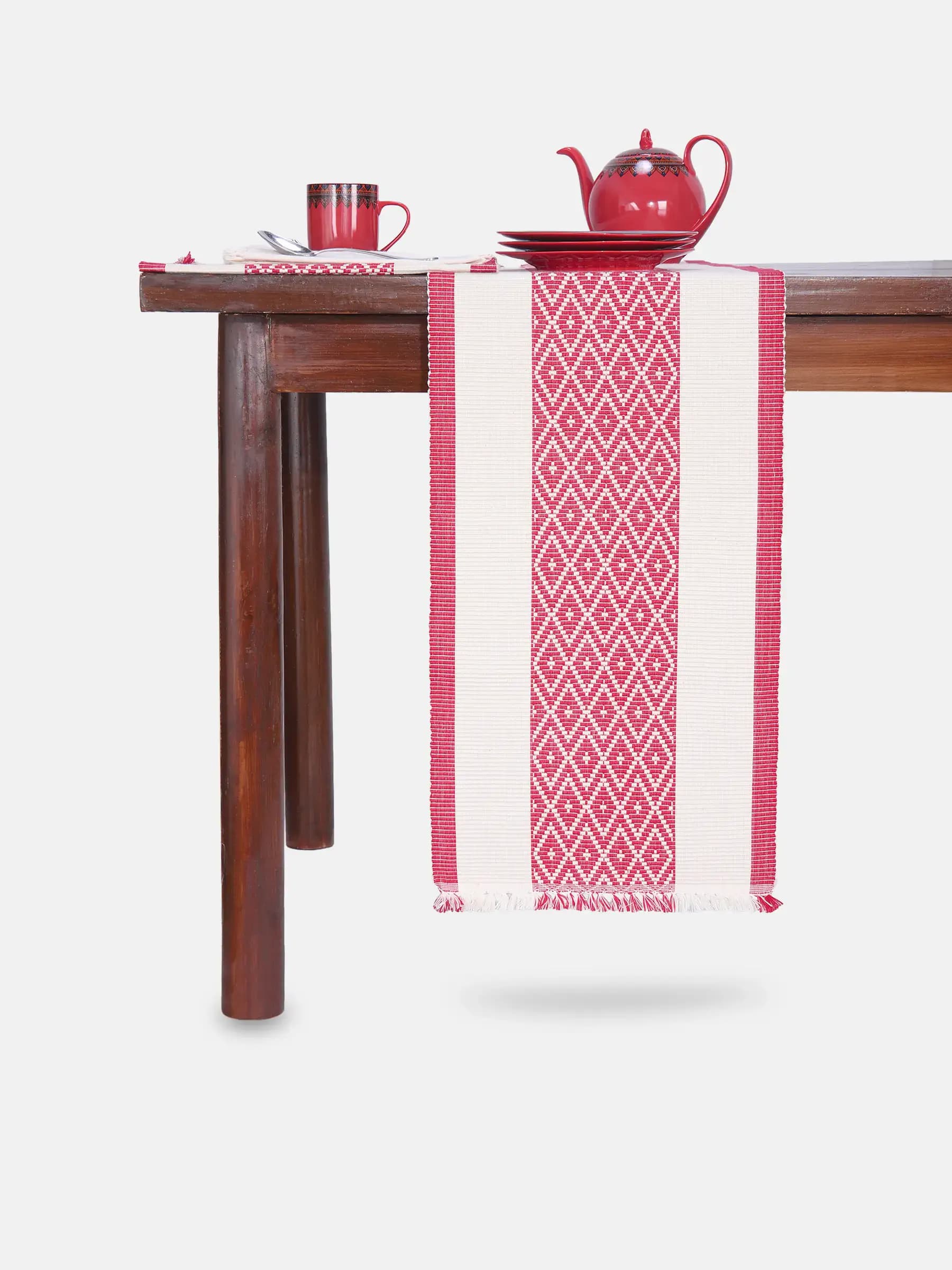 Off White Cotton Runner Set